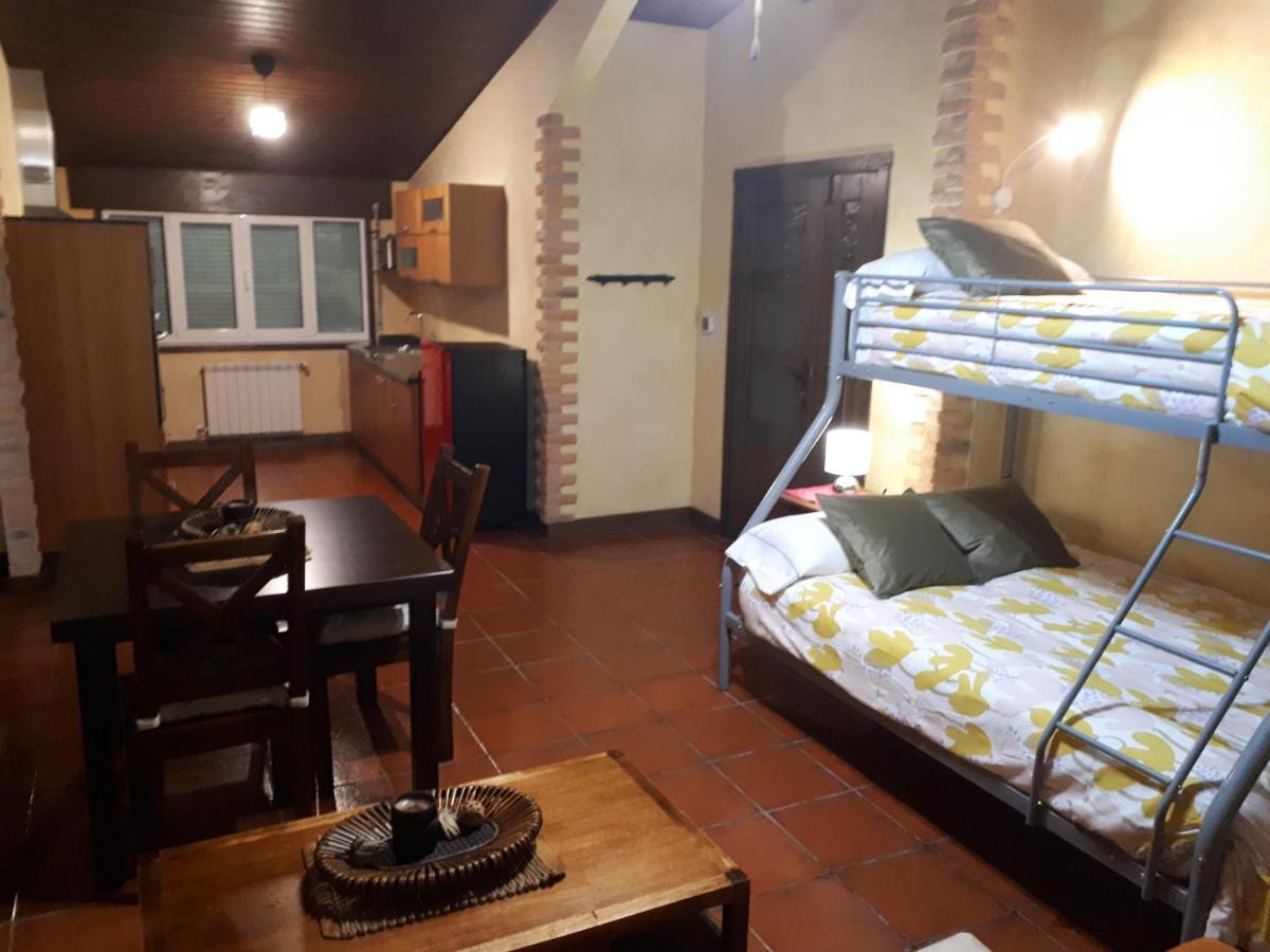 Pension Vilanova Sigueiro Bagian luar foto