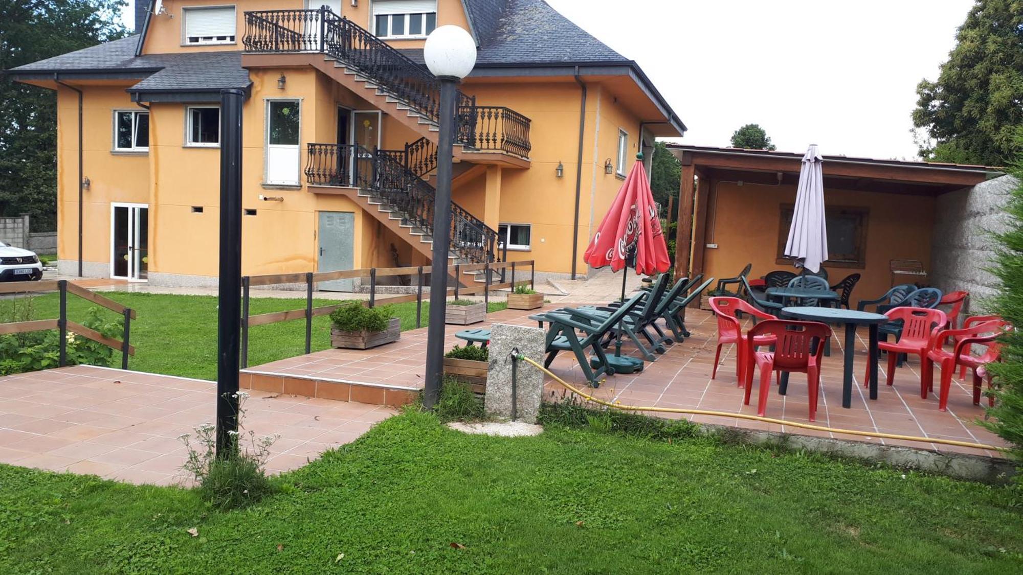 Pension Vilanova Sigueiro Bagian luar foto