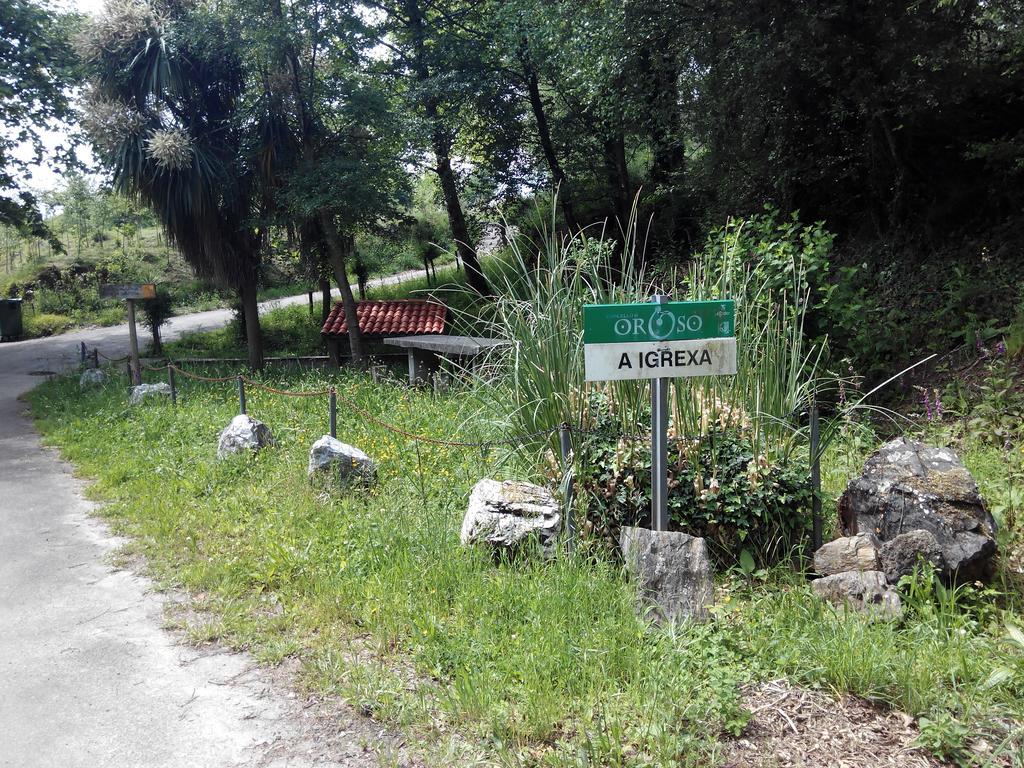 Pension Vilanova Sigueiro Bagian luar foto