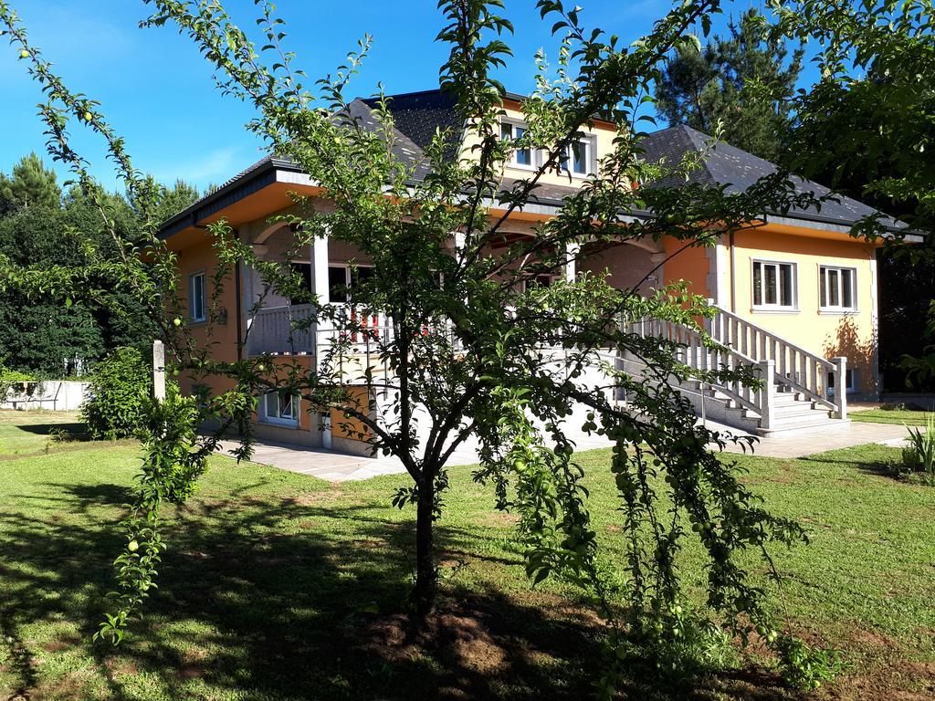 Pension Vilanova Sigueiro Bagian luar foto