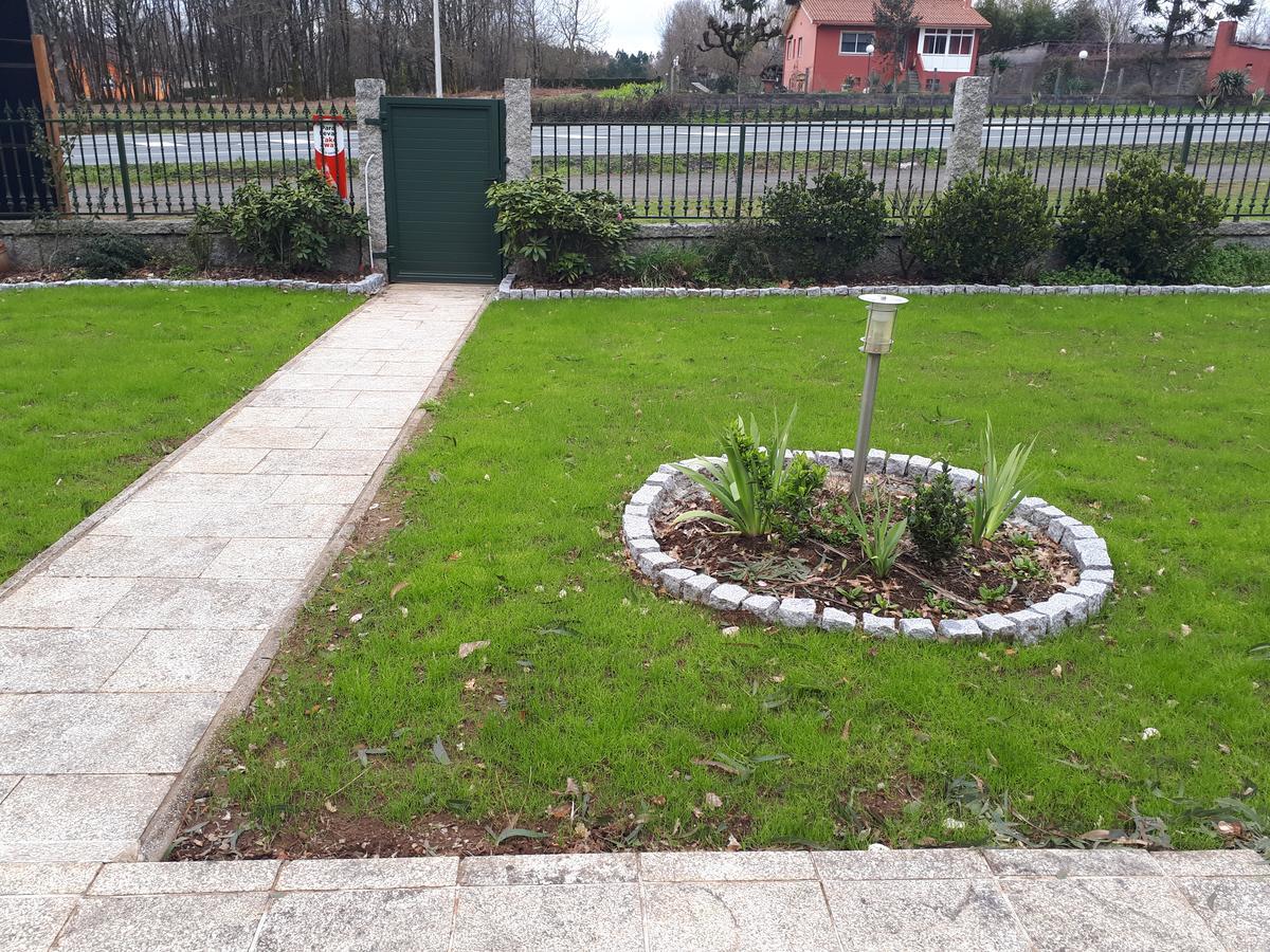 Pension Vilanova Sigueiro Bagian luar foto