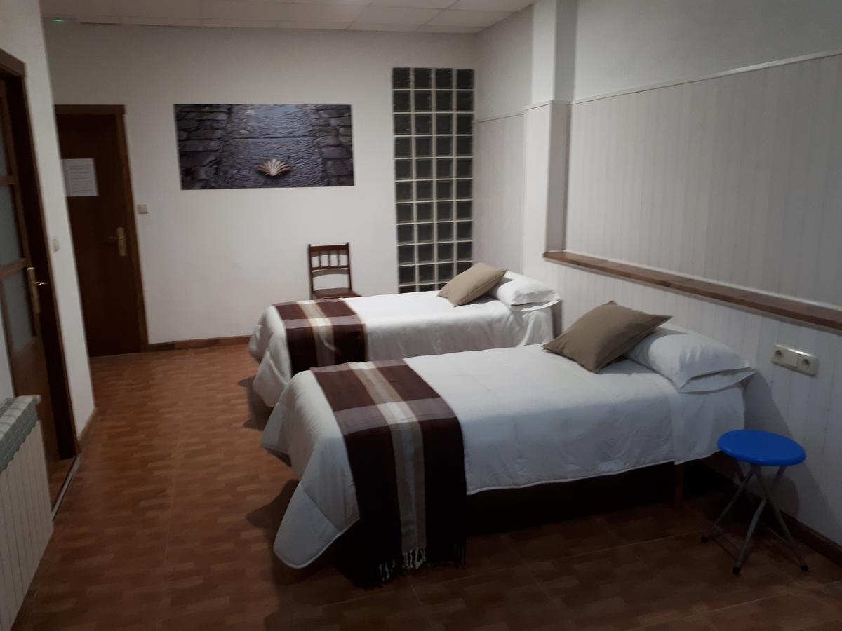 Pension Vilanova Sigueiro Bagian luar foto