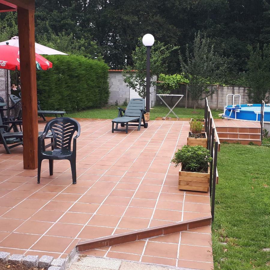 Pension Vilanova Sigueiro Bagian luar foto